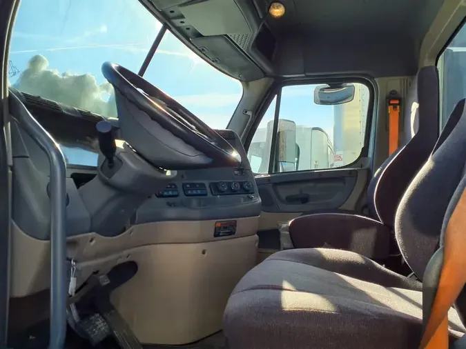 2019 FREIGHTLINER/MERCEDES CASCADIA 125