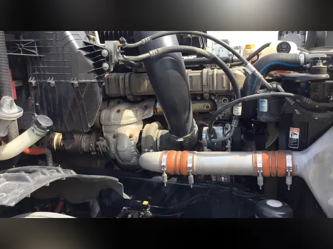 2020 Freightliner Cascadia 126