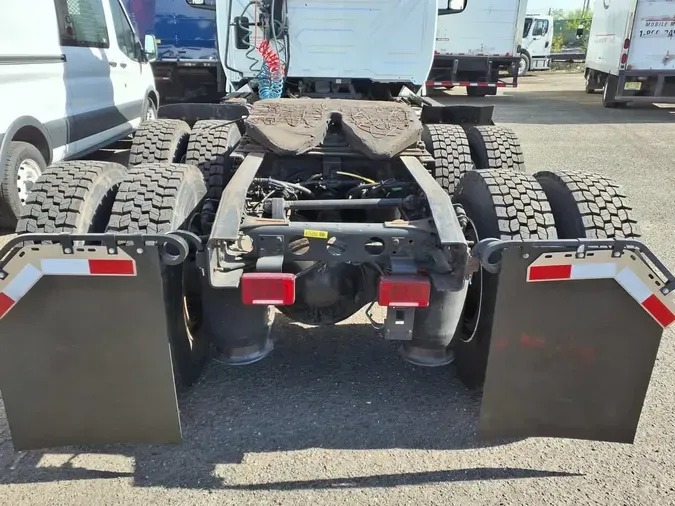 2019 NAVISTAR INTERNATIONAL LT625 DAYCAB T/A