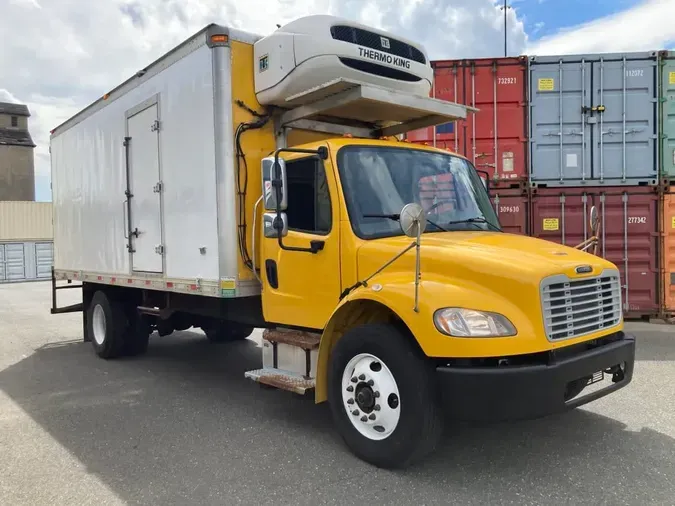 2021 FREIGHTLINER/MERCEDES M2 106