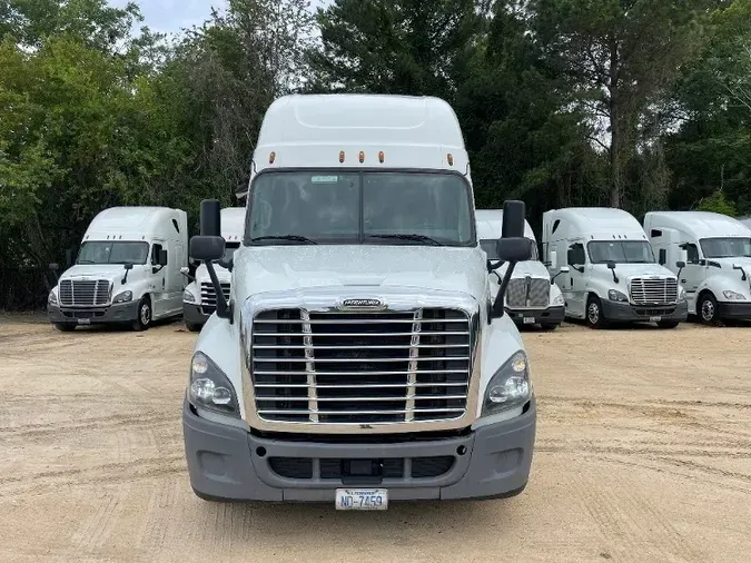 2019 Freightliner X12564STcbb0560227d53627f375007238f27d91