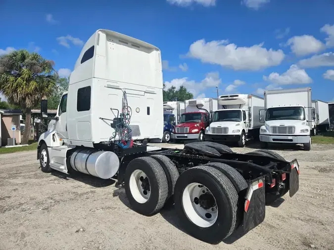 2020 NAVISTAR INTERNATIONAL LT625 SLPR CAB