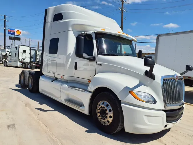 2019 NAVISTAR INTERNATIONAL LT625 SLPR CAB