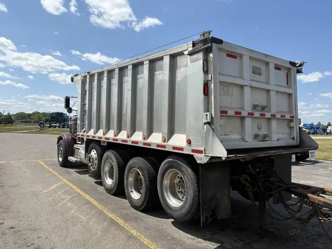 1999 Peterbilt 357