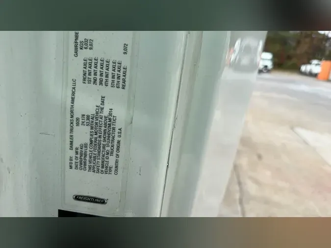 2021 Freightliner Cascadia 126