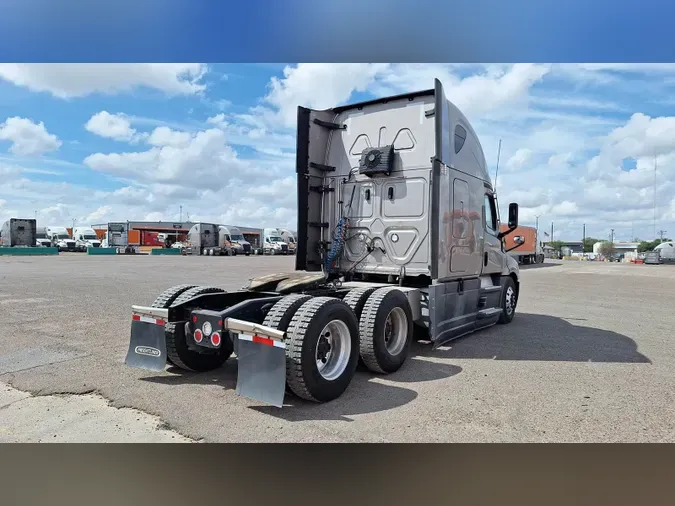 2023 Freightliner Cascadia 126