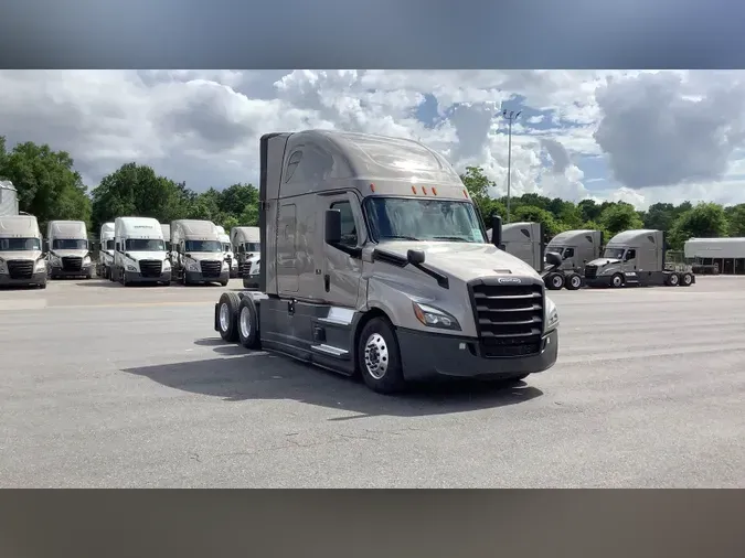 2025 Freightliner Cascadia 126cbbc340e8294c7b52d42aa7dd9f8d9c4