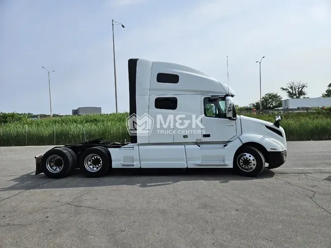 2024 VOLVO VNL64T760
