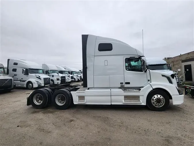 2018 VOLVO VNL670