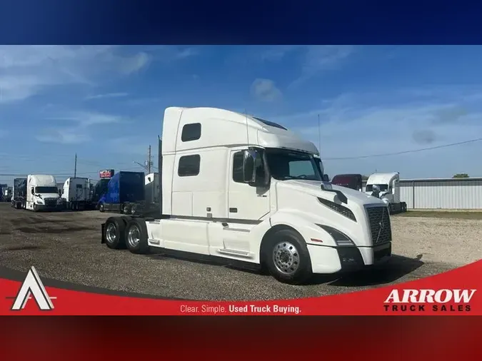 2021 VOLVO VNL860