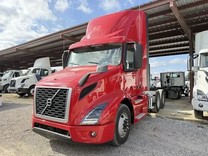 2021 VOLVO VNR64T300cbc8a22759e623ae8525af61c2178f84
