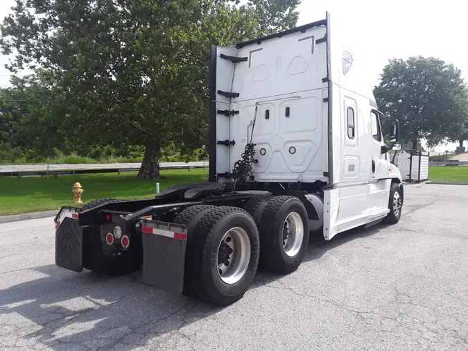 2018 FREIGHTLINER/MERCEDES CASCADIA 125