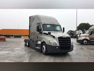 2023 Freightliner Cascadia 126