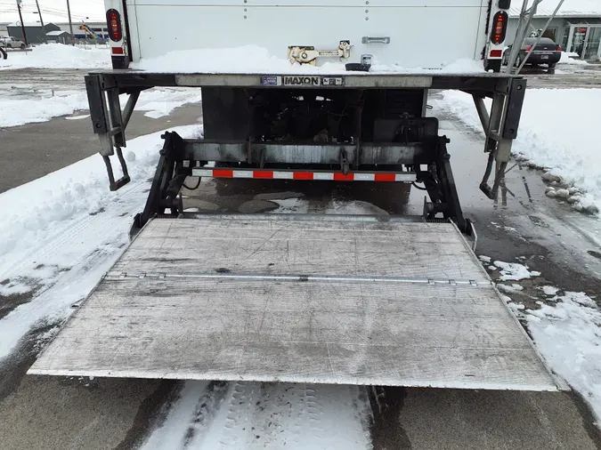 2018 FREIGHTLINER/MERCEDES M2 106