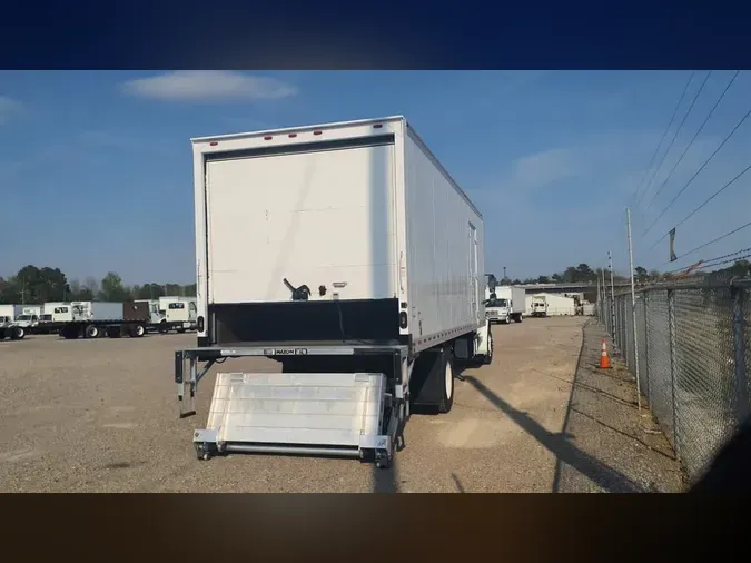 2019 FREIGHTLINER/MERCEDES M2 106