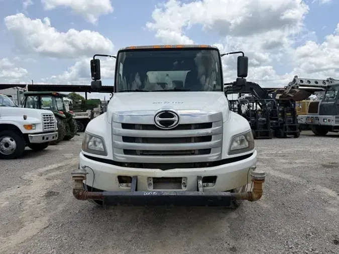 2019 HINO 338