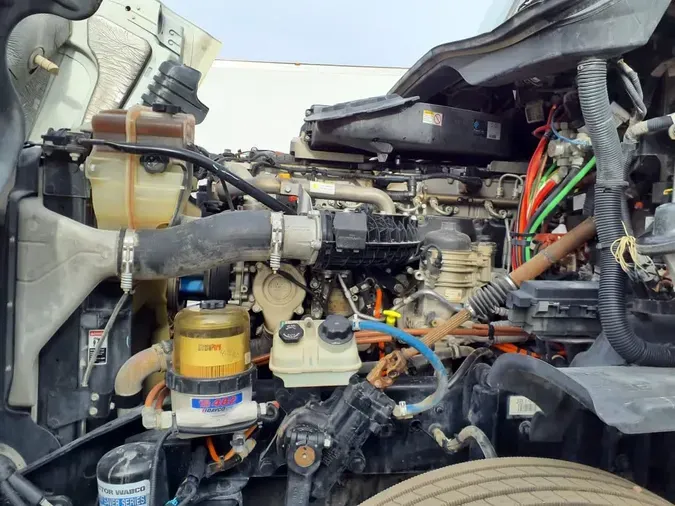 2017 FREIGHTLINER/MERCEDES CASCADIA 125