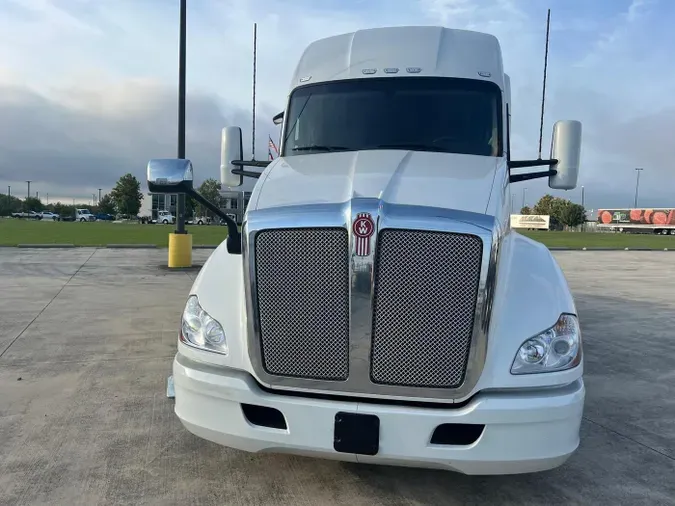 2021 Kenworth T680