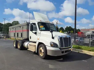 2019 FREIGHTLINER/MERCEDES CASCADIA 125