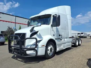 2020 VOLVO VNR64T-640