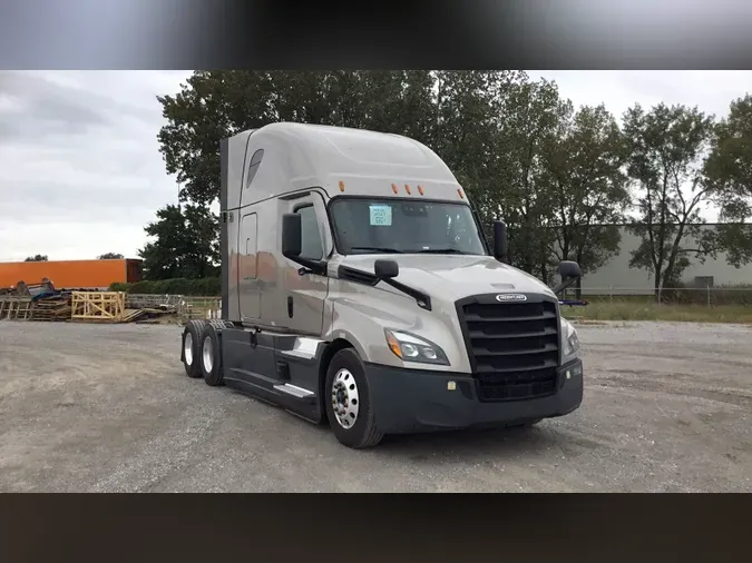 2023 Freightliner Cascadia 126cbdf35b3b7e8fe8a9f750f0f02efc627