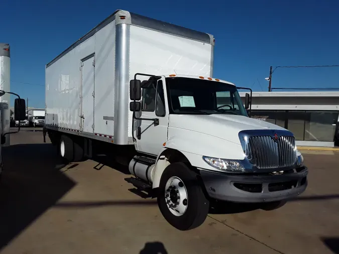 2017 NAVISTAR INTERNATIONAL 4300