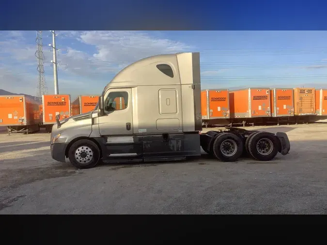 2020 Freightliner Cascadia 126cbe55209ca5a3093ecf6653c2452b62d