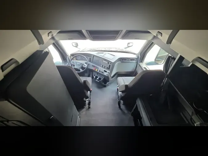 2023 FREIGHTLINER/MERCEDES NEW CASCADIA PX12664
