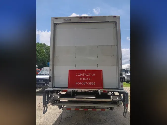 2018 FREIGHTLINER M2 106