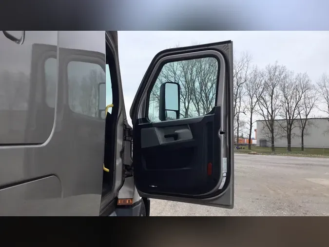 2022 Freightliner Cascadia 126cbe8102494c5ce4f5989ed932c7cf934