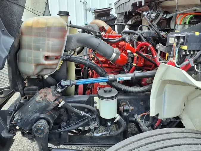 2017 NAVISTAR INTERNATIONAL 4300