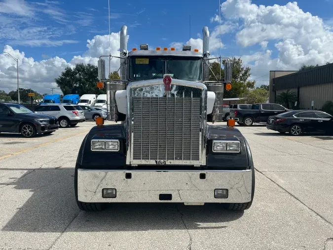2026 Kenworth W900L