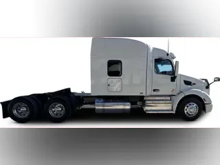 2022 Peterbilt 579