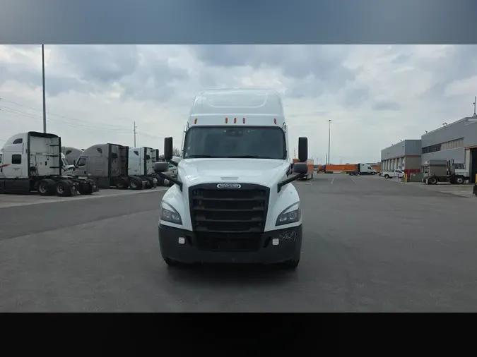2022 Freightliner Cascadia 126