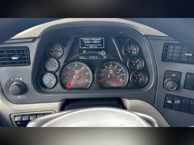 2021 PETERBILT 579