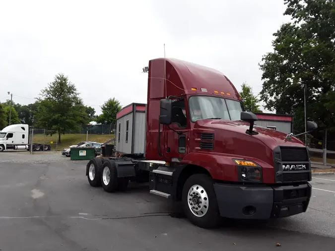 2019 MACK TRUCKS, INC. ANTHEM 64T