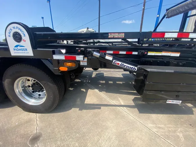 2026 Mack Granite GR64