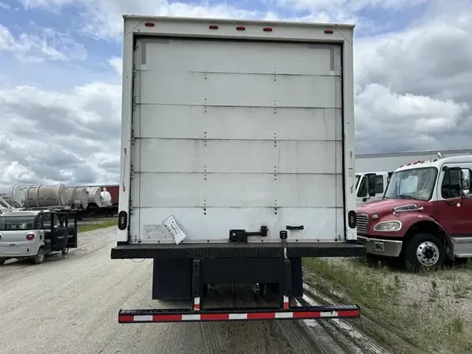 2019 FREIGHTLINER BUSINESS CLASS M2 106