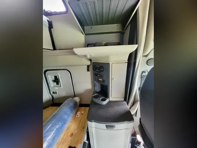 2022 Peterbilt 579