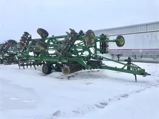 2011 JOHN DEERE 512