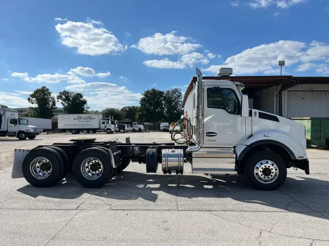 2026 Kenworth T880cc083490069833df4c1e42ddb5fdbc97