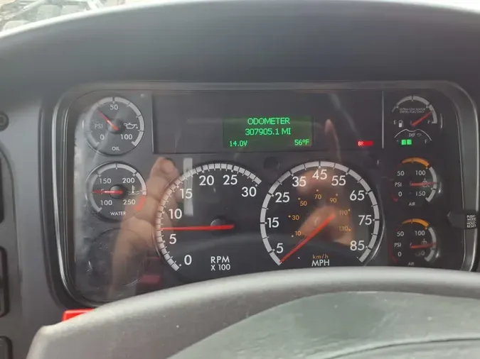 2019 FREIGHTLINER/MERCEDES M2 106