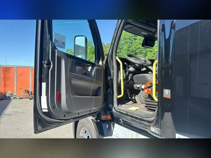 2023 Freightliner Cascadia 126cc1198839b20887073bd1235c5ffa20a