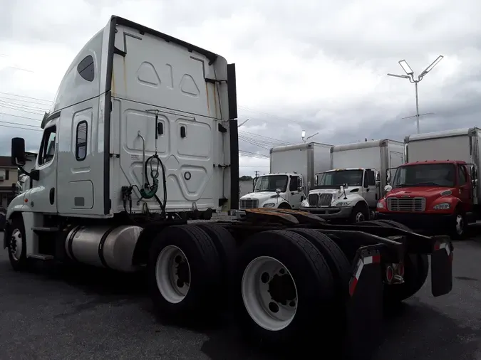 2018 FREIGHTLINER/MERCEDES CASCADIA 125