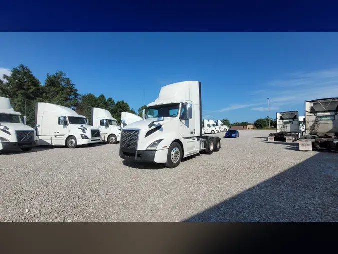 2019 Volvo VNL300