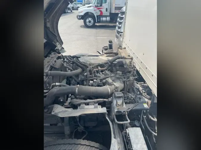 2020 ISUZU NPR