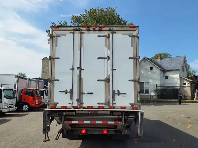 2019 FREIGHTLINER M2 106