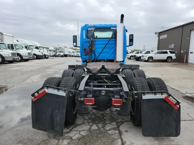 2019 NAVISTAR INTERNATIONAL LT625 DAYCAB T/A