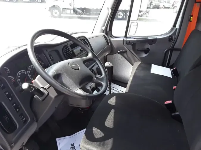 2020 FREIGHTLINER/MERCEDES M2 106cc24028981972a99ccb0ab89595de94b