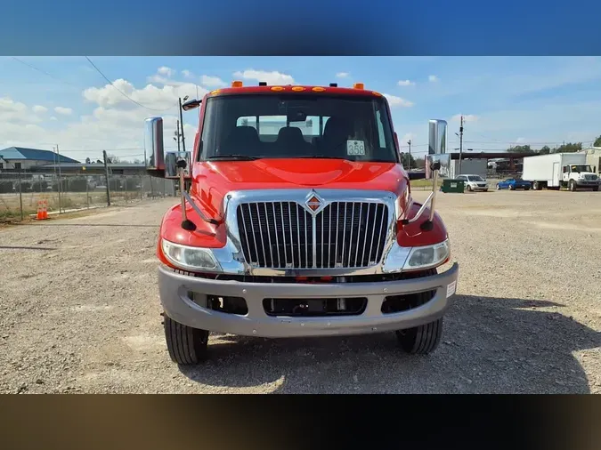 2020 NAVISTAR INTERNATIONAL MV607 (4X2)